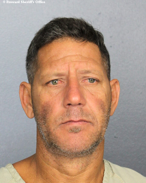 DUVIEL MARTINES fotografia del sheriff oficial del condado de Broward DUVIEL MARTINES fotografia del sheriff oficial del condado de Broward