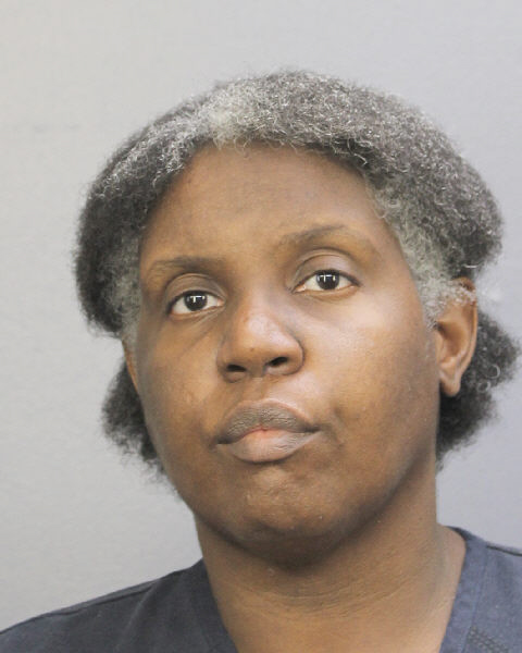  CRYSTAL DENISE JONES fotografia del sheriff oficial del condado de Broward