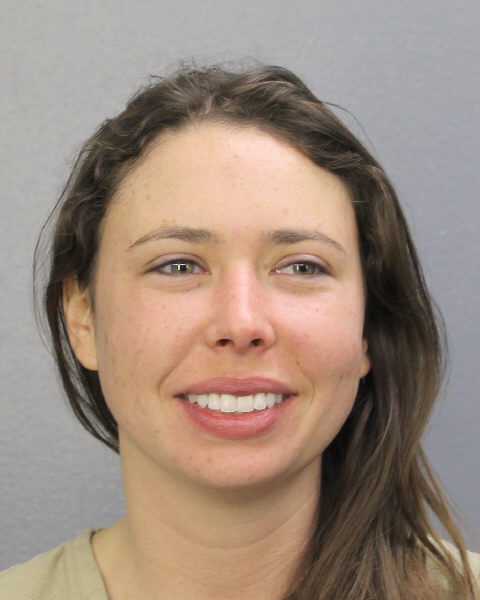 KYRA LYNN FESLER fotografia del sheriff oficial del condado de Broward KYRA LYNN FESLER fotografia del sheriff oficial del condado de Broward