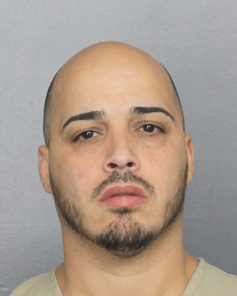 LUIS JOEL APONTE fotografia del sheriff oficial del condado de Broward LUIS JOEL APONTE fotografia del sheriff oficial del condado de Broward