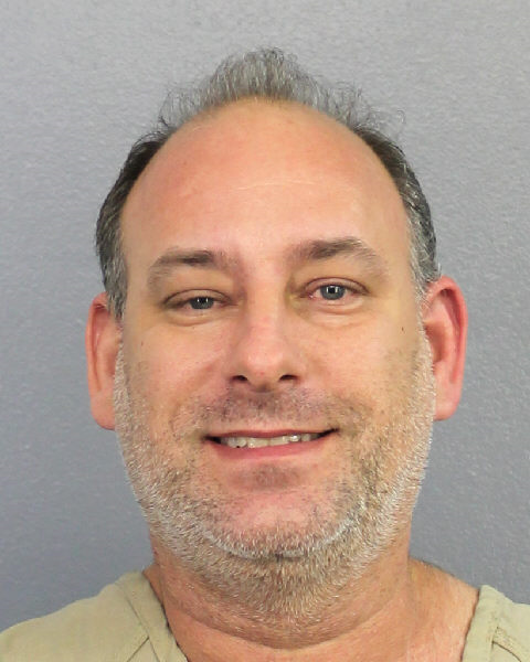  GREGG PECHENIK fotografia del sheriff oficial del condado de Broward