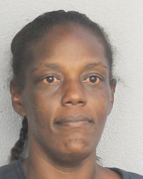 KIMBERLY LAVADA MCFADDEN fotografia del sheriff oficial del condado de Broward