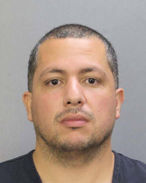  LUIS CARDONA fotografia del sheriff oficial del condado de Broward