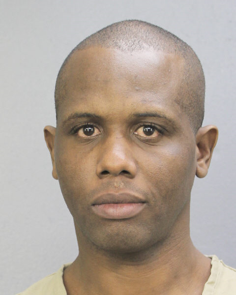  LUIS QUIALA Photos, Records, Info / South Florida People / Broward County Florida Public Records Results