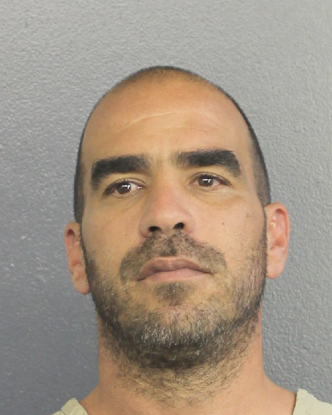  DAVID BETANCES fotografia del sheriff oficial del condado de Broward