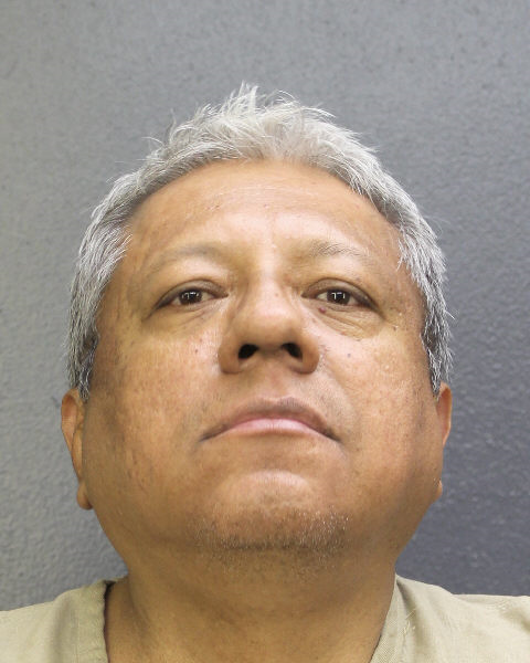  XAVIER ANTONIO MINCHALA fotografia del sheriff oficial del condado de Broward