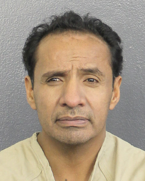  JUAN BECERRA fotografia del sheriff oficial del condado de Broward