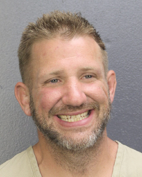 THOMAS WILLIAM LANG fotografia del sheriff oficial del condado de Broward THOMAS WILLIAM LANG fotografia del sheriff oficial del condado de Broward