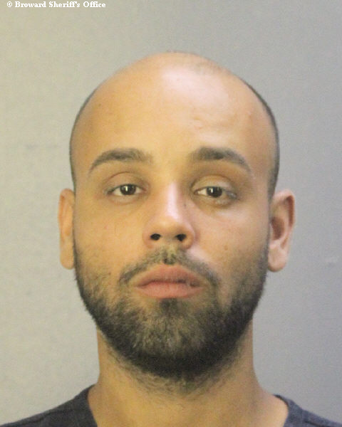  JUAN BAUTISTA GONZALEZ fotografia del sheriff oficial del condado de Broward