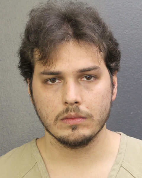  DLYAN ROBERT HOLTMAN Photo