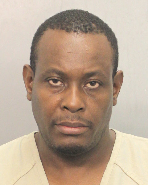 NALDY FRANCE LETTS fotografia del sheriff oficial del condado de Broward NALDY FRANCE LETTS fotografia del sheriff oficial del condado de Broward