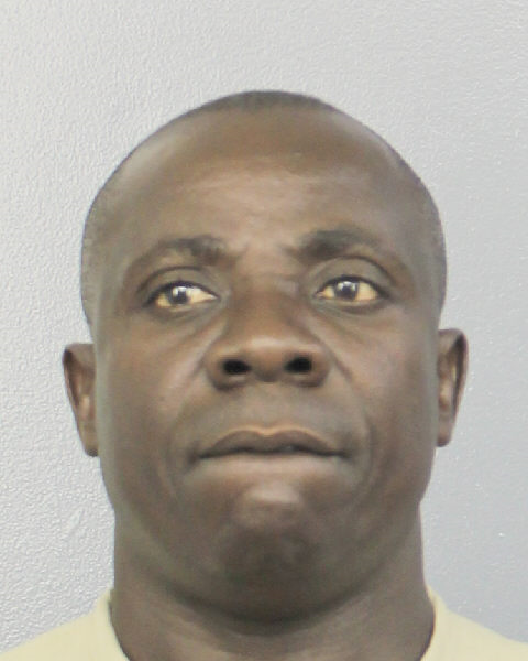  YVES R DARIVIER fotografia del sheriff oficial del condado de Broward