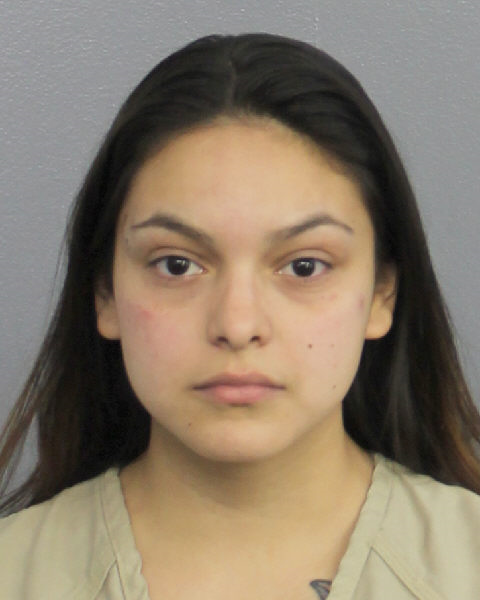  KARLA REBECA HORMAECHE fotografia del sheriff oficial del condado de Broward