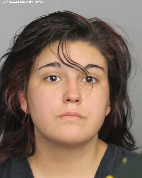  CRYSTAL AILYN SANTIAGO fotografia del sheriff oficial del condado de Broward