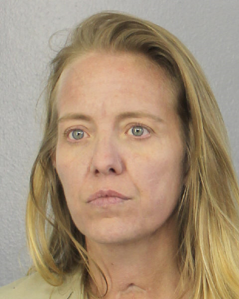  LYNSI MORNINGSTAR MCGILL fotografia del sheriff oficial del condado de Broward