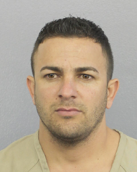  ADRIAN GUTIERREZ MARINO fotografia del sheriff oficial del condado de Broward