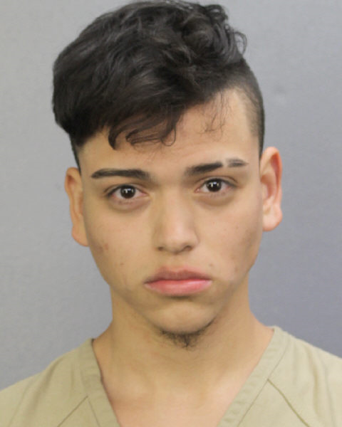  BRANDON ISAAC VALVERDE Photo