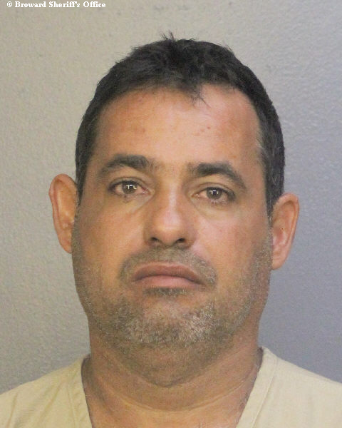  LAZARO ALVAREZ fotografia del sheriff oficial del condado de Broward