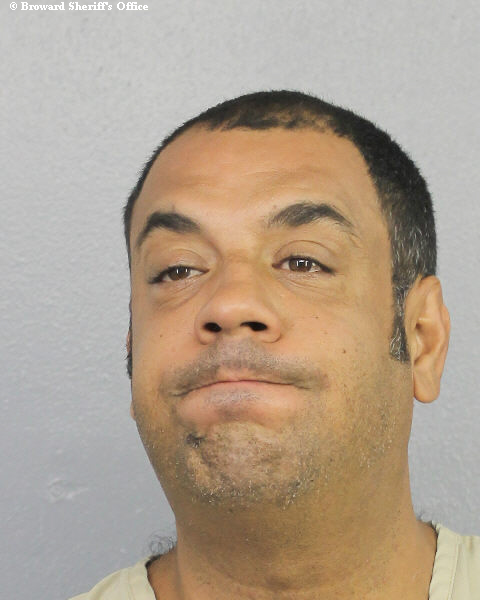  JULIO CESAR GARMAS fotografia del sheriff oficial del condado de Broward