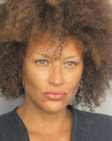 JESSILYN MARIE ANSBRO fotografia del sheriff oficial del condado de Broward JESSILYN MARIE ANSBRO fotografia del sheriff oficial del condado de Broward