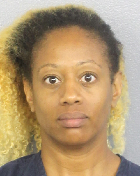 QIANA VON JOHNSON fotografia del sheriff oficial del condado de Broward QIANA VON JOHNSON fotografia del sheriff oficial del condado de Broward