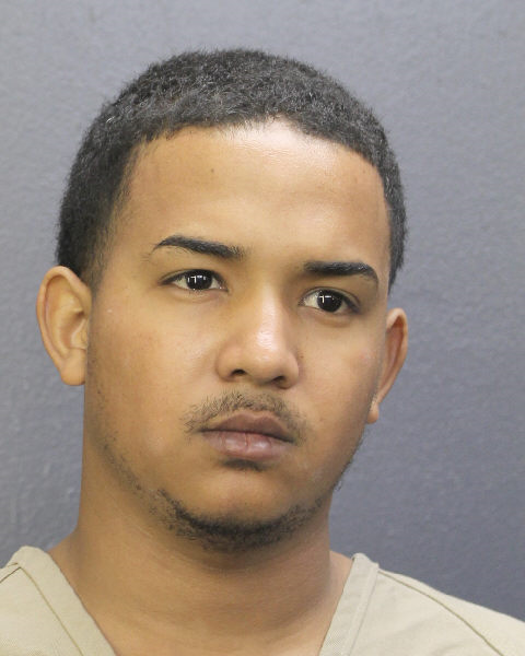  ALBERT DANIEL HERNANDEZ VALENCUELA fotografia del sheriff oficial del condado de Broward