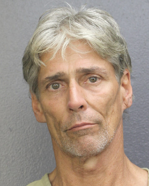 LOUIS PASQUALE ALDIO fotografia del sheriff oficial del condado de Broward LOUIS PASQUALE ALDIO fotografia del sheriff oficial del condado de Broward