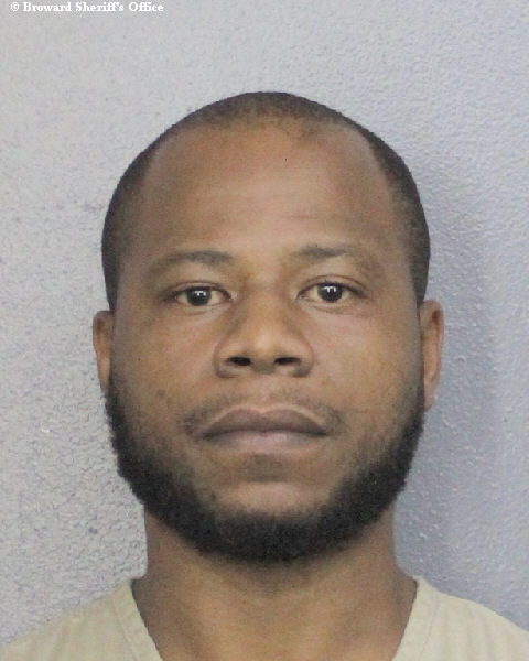  ISAAC EXUMAT fotografia del sheriff oficial del condado de Broward