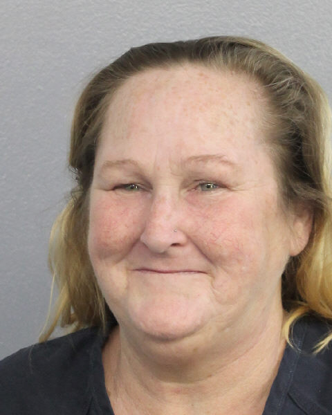  MARILYN V VILLANUEVA fotografia del sheriff oficial del condado de Broward