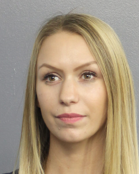  KYLA R PECARINA fotografia del sheriff oficial del condado de Broward