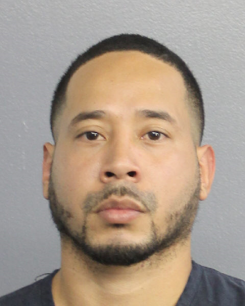  LUIS LAINEZ fotografia del sheriff oficial del condado de Broward