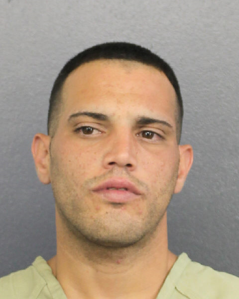  YUNIER FERNANDEZ OLIVA fotografia del sheriff oficial del condado de Broward