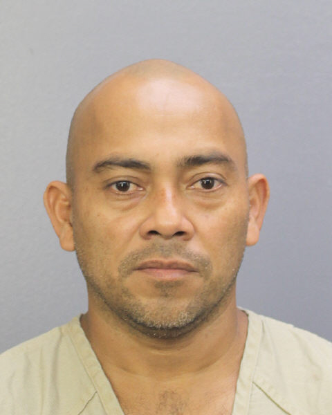  LEALDO ARMAS-ESCALANTA fotografia del sheriff oficial del condado de Broward