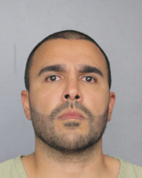 OSCAR PULGARIN GANAN fotografia del sheriff oficial del condado de Broward OSCAR PULGARIN GANAN fotografia del sheriff oficial del condado de Broward