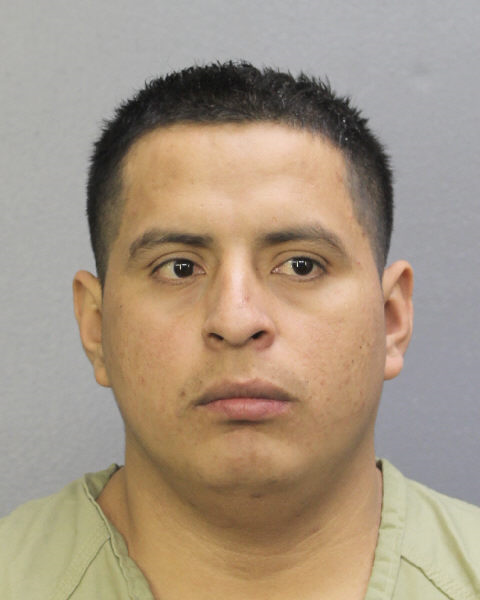 VICTOR QUIJIJE-FRANCO fotografia del sheriff oficial del condado de Broward VICTOR QUIJIJE-FRANCO fotografia del sheriff oficial del condado de Broward