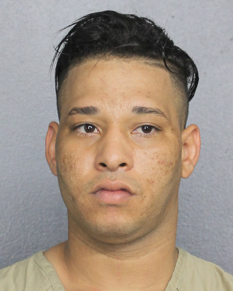Yasmanny Avalos fotografia del sheriff oficial del condado de Broward Yasmanny Avalos fotografia del sheriff oficial del condado de Broward