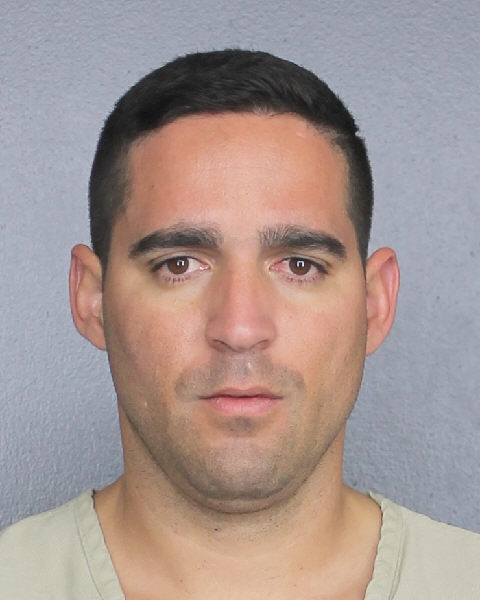 Rasiel Travieso Reyes fotografia del sheriff oficial del condado de Broward Rasiel Travieso Reyes fotografia del sheriff oficial del condado de Broward