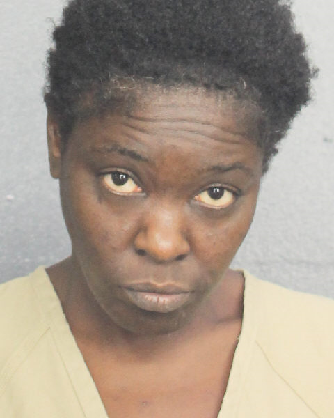 Yanique Senelus fotografia del sheriff oficial del condado de Broward