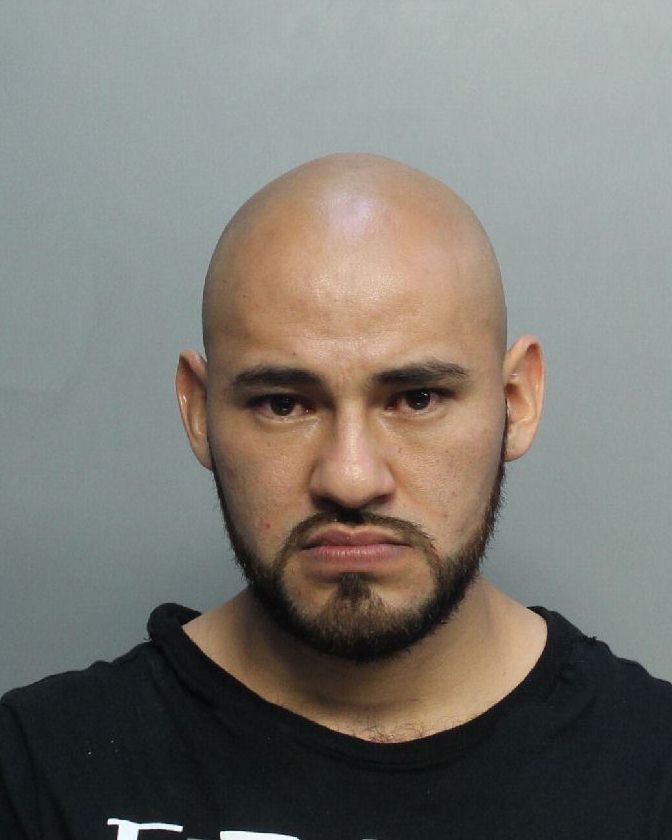 Efren Almazan fotografia del sheriff oficial del condado de Broward