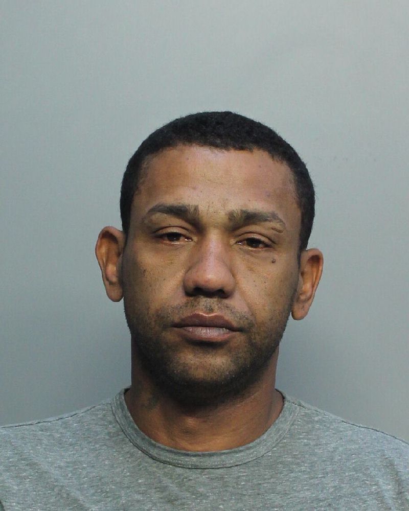 Alexis Reyes-Valdes fotografia del sheriff oficial del condado de Broward