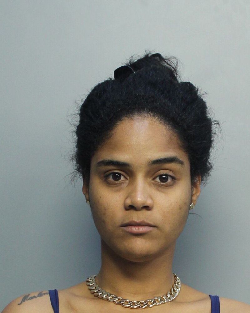 Cynthia Cortes fotografia del sheriff oficial del condado de Broward