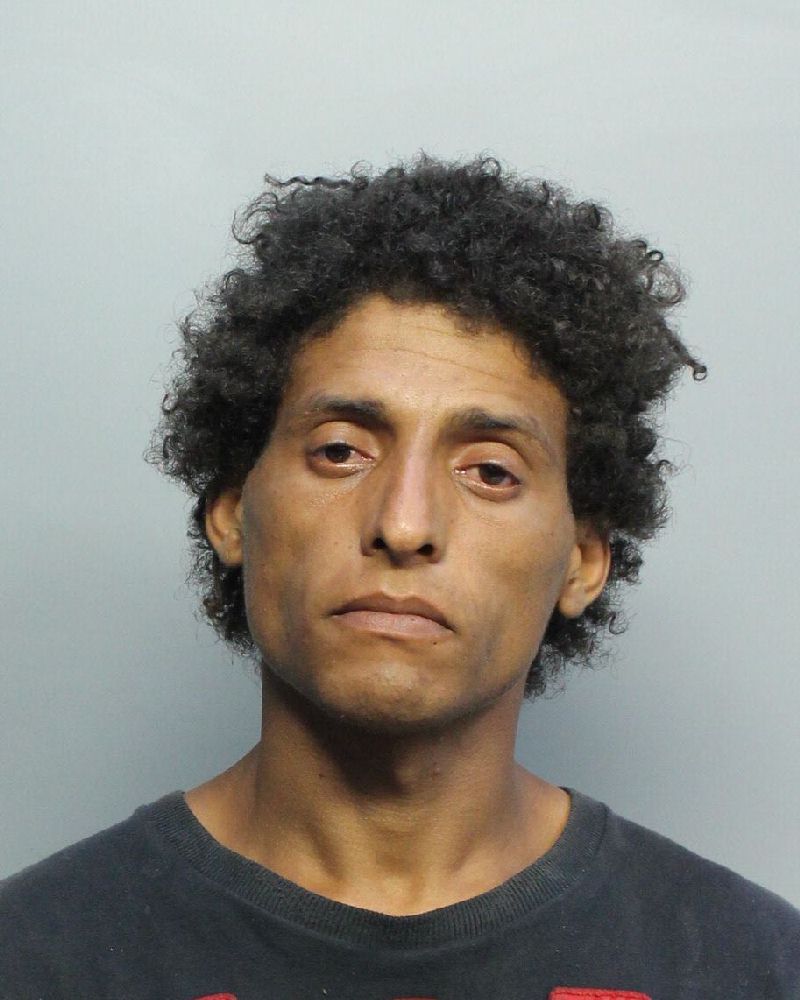 Yasmani Chamizo Betancourt fotografia del sheriff oficial del condado de Broward