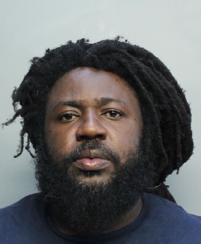 Nesmy Bristol fotografia del sheriff oficial del condado de Broward