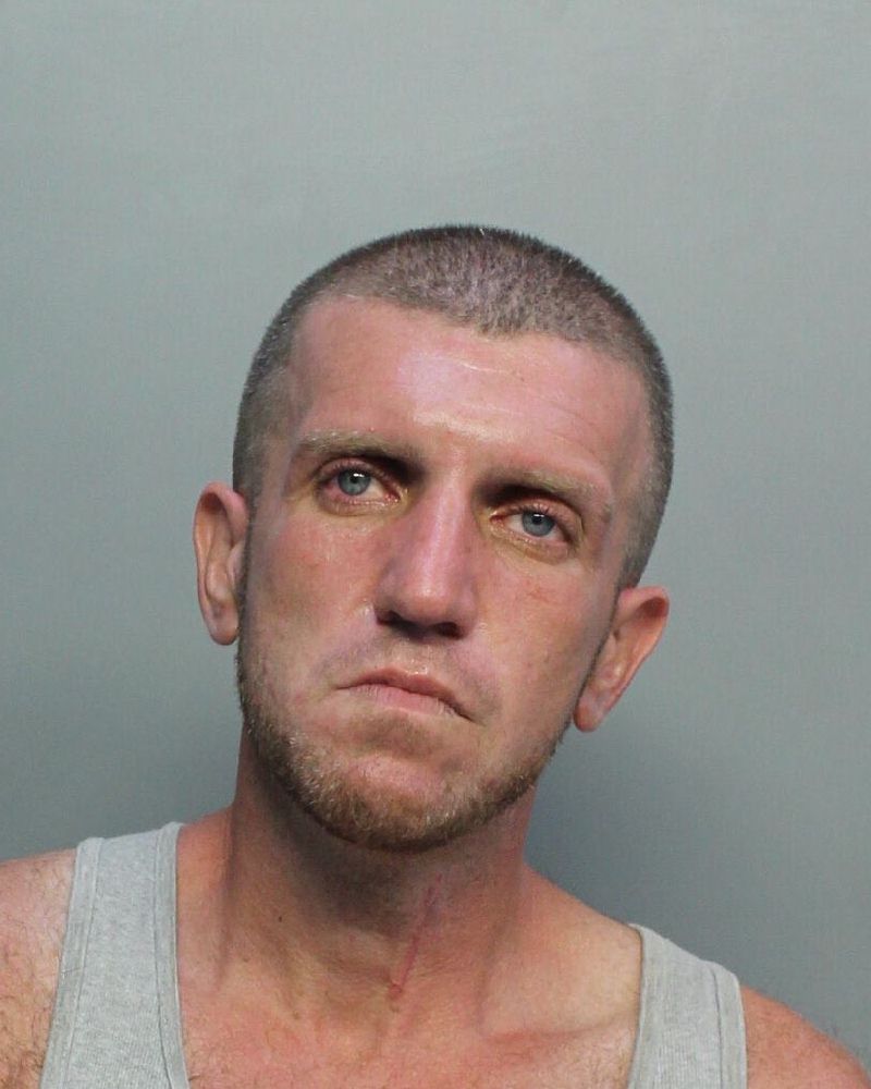 Aleksey Mikhaylovsky fotografia del sheriff oficial del condado de Broward