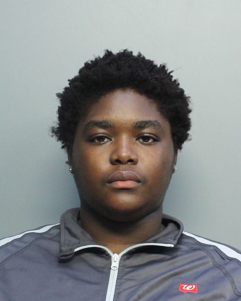 Curtterria Robertson Photos, Records, Info / South Florida People / Broward County Florida Public Records Results