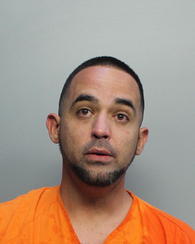 Erik Llanes fotografia del sheriff oficial del condado de Broward