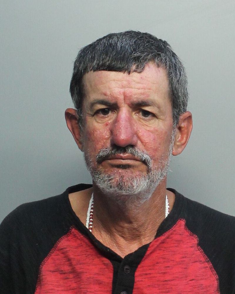 Sandor Suarez-Suarez fotografia del sheriff oficial del condado de Broward