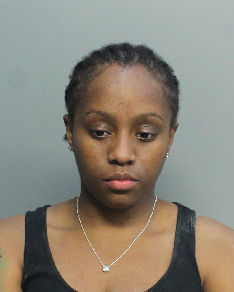 Jeankia Santiague fotografia del sheriff oficial del condado de Broward