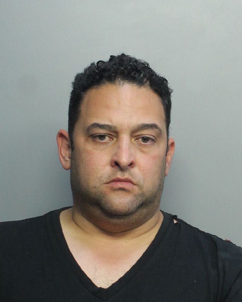 Nestor Olivares-Reyna fotografia del sheriff oficial del condado de Broward